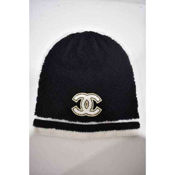 Chanel 22B Cashmere Black White Gold CC Logo Quilted Beanie Winter Hat Cloche main image 5